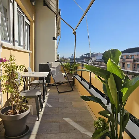Upper San Pietro - Rome Apartment With Vatican View Close To Metro A Apartamento Roma