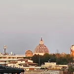 Upper San Pietro Elegant Flat On Metro A With A View Róma