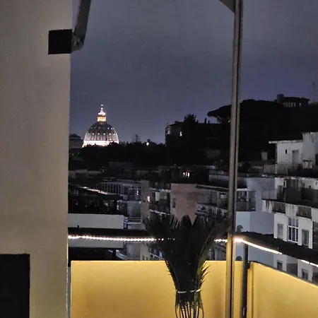 Upper San Pietro Elegant Flat On Metro A With A View Appartamento *