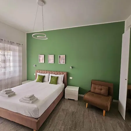 Upper San Pietro Elegant Flat On Metro A With A View Appartamento *