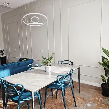 Upper San Pietro Elegant Flat On Metro A With A View *