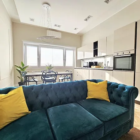 Appartamento Upper San Pietro Elegant Flat On Metro A With A View