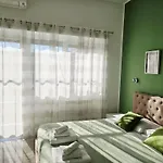 Upper San Pietro Elegant Flat On Metro A With A View Rom