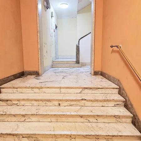 Upper San Pietro Elegant Flat On Metro A With A View Апартаменты *