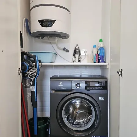 Upper San Pietro Elegant Flat On Metro A With A View