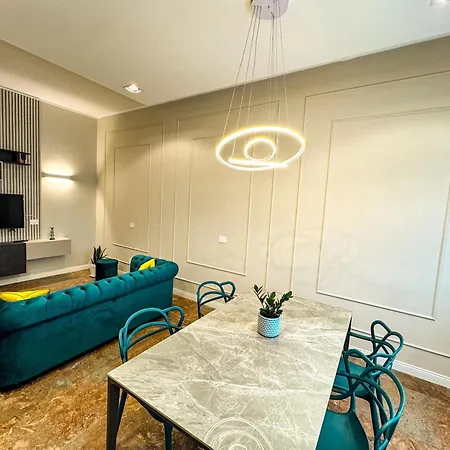 Upper San Pietro Elegant Flat On Metro A With A View Апартаменты *