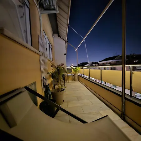Апартаменты Upper San Pietro Elegant Flat On Metro A With A View *