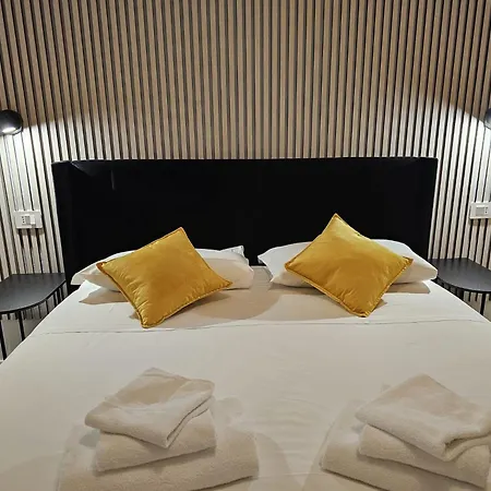Upper San Pietro Elegant Flat On Metro A With A View Apartment