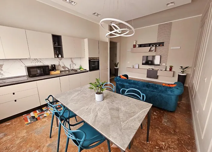 Upper San Pietro Elegant Flat On Metro A With A View *