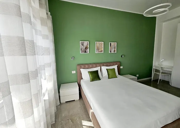 Upper San Pietro Elegant Flat On Metro A With A View Appartement